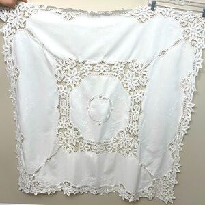 Beautiful Vintage Square White Cotton Battenberg  Lace Tablecloth 50”x 50”
